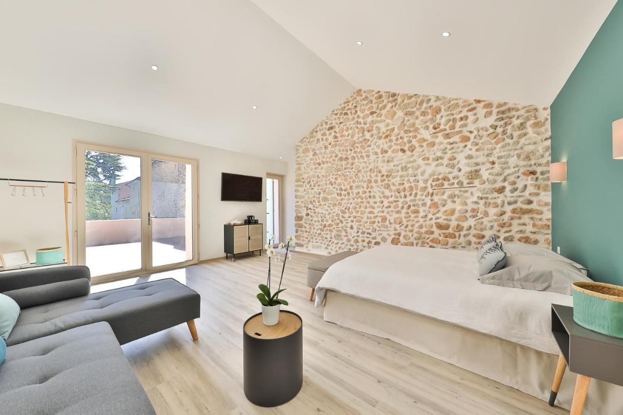 Maison D'Hotes 1800 Sainte-Cecile-les-Vignes Bagian luar foto